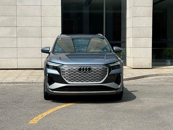 Audi Q4 e-tron, 2024 — фото 2 из 9
