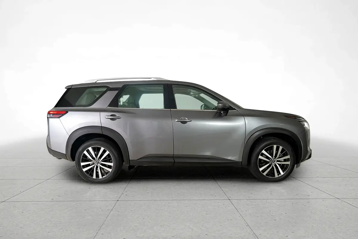 Nissan Pathfinder, 2024 — фото 8 из 10