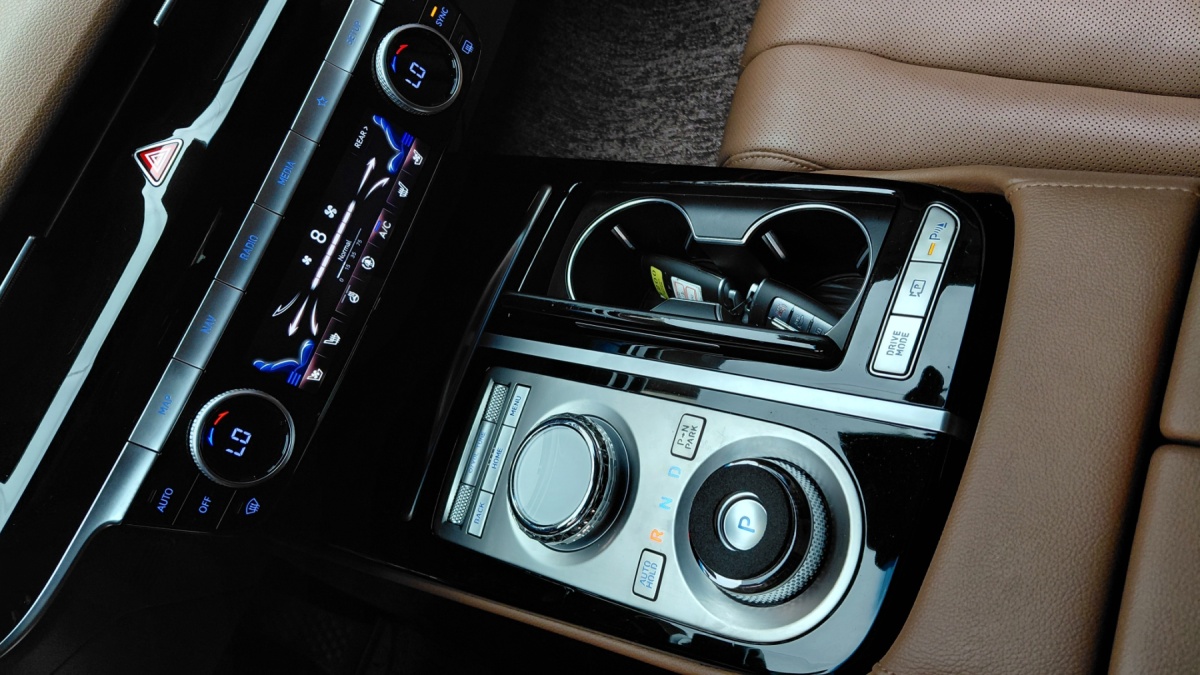 Genesis G80, 2023 — фото 8 из 12