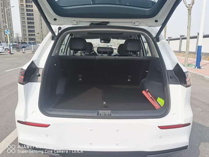 Geely Galaxy E5, 2025 — фото 6 из 9