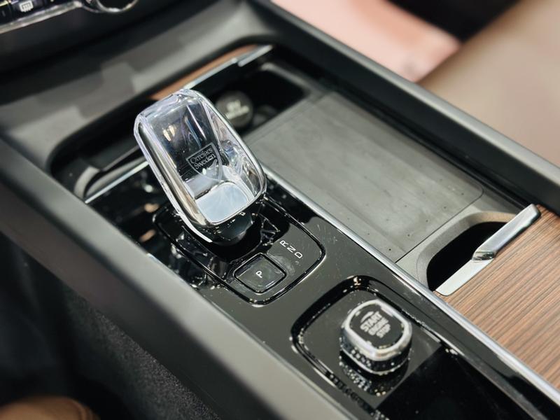 Volvo XC60, 2024 — фото 11 из 12