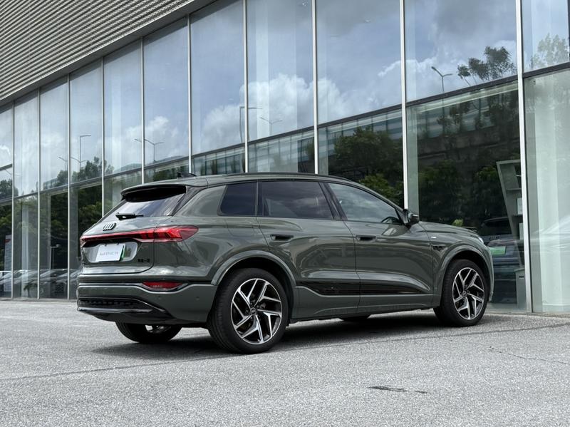 Audi Q6L e-tron, 2025 — фото 4 из 12