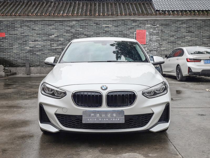 BMW 1 Series, 2022 — фото 2 из 12