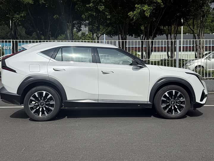 GAC Trumpchi Emkoo, 2023 — фото 5 из 9