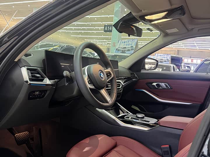 BMW i3, 2024 — фото 3 из 7