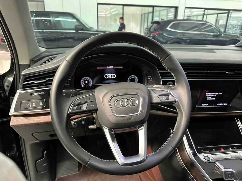 Audi Q7, 2024 — фото 9 из 12