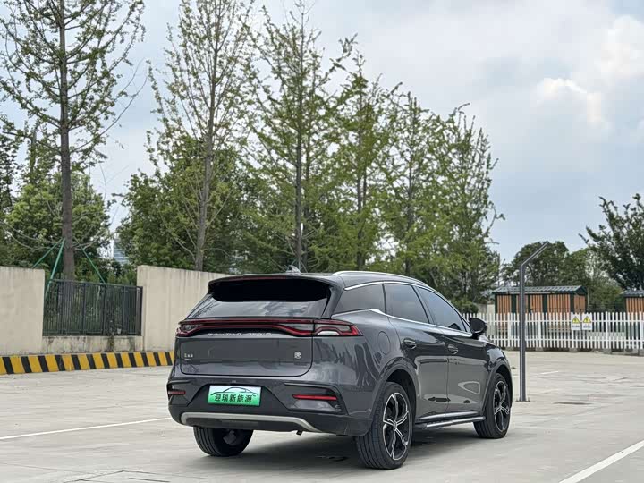 BYD Tang Hybrid/EV, 2022 — фото 4 из 9