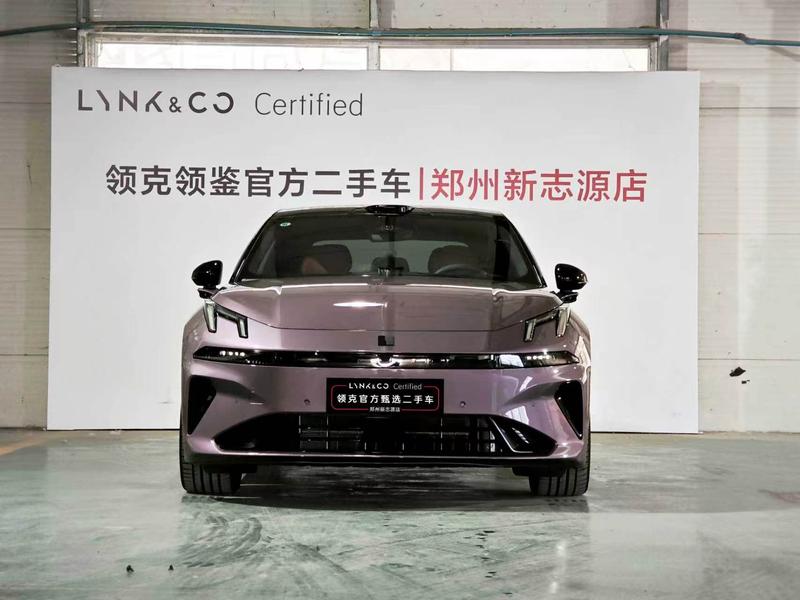 Lynk & Co 07 EM-P Hybrid, 2025 — фото 2 из 12