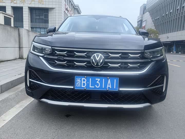 Volkswagen Tayron X, 2023 — фото 3 из 9