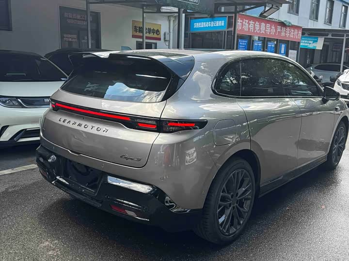 Leapmotor Lafa5, 2026 — фото 4 из 9