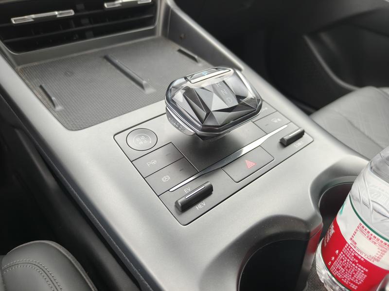 BYD Qin Plus, 2024 — фото 8 из 12