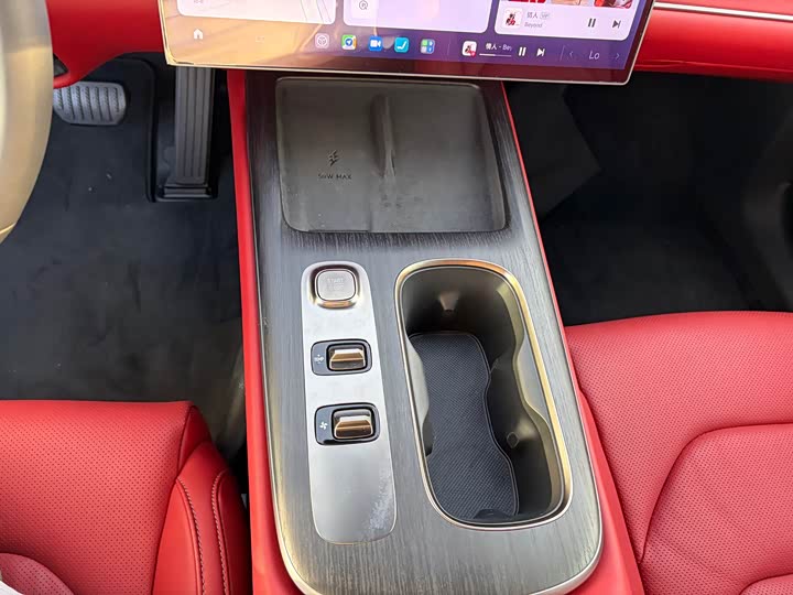 Xiaomi SU7, 2025 — фото 7 из 9