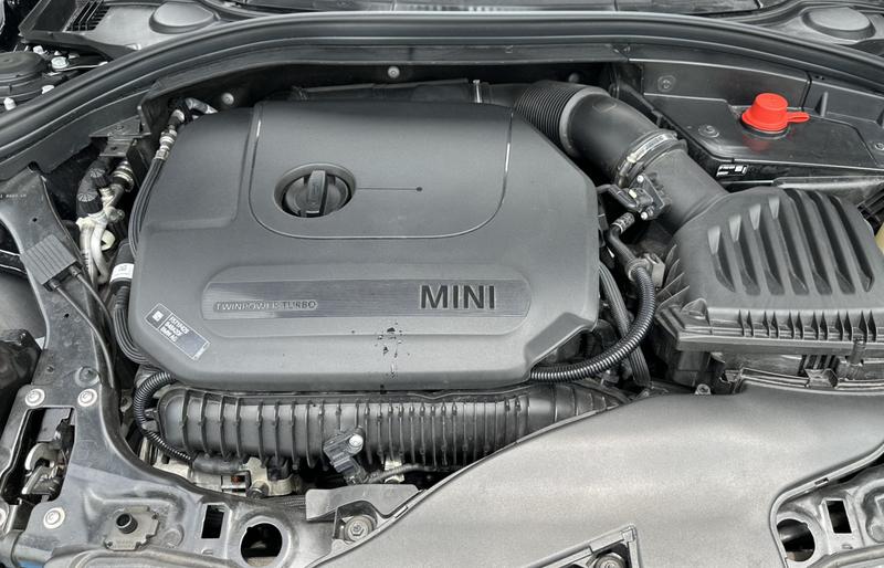 Mini Clubman, 2023 — фото 9 из 12