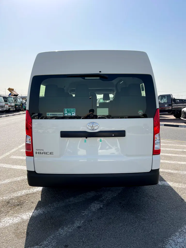 Toyota Hiace, 2026 — фото 3 из 10