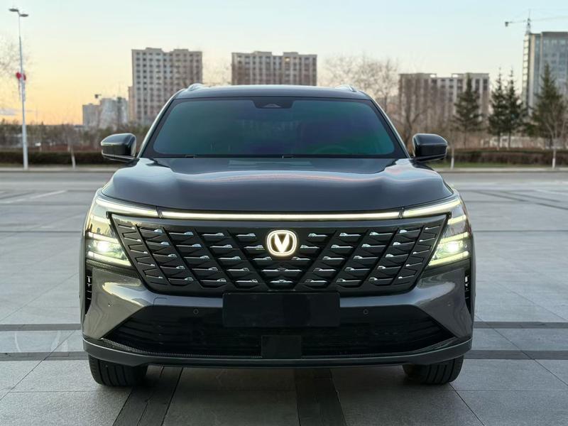Changan CS75 Plus, 2025 — фото 2 из 12