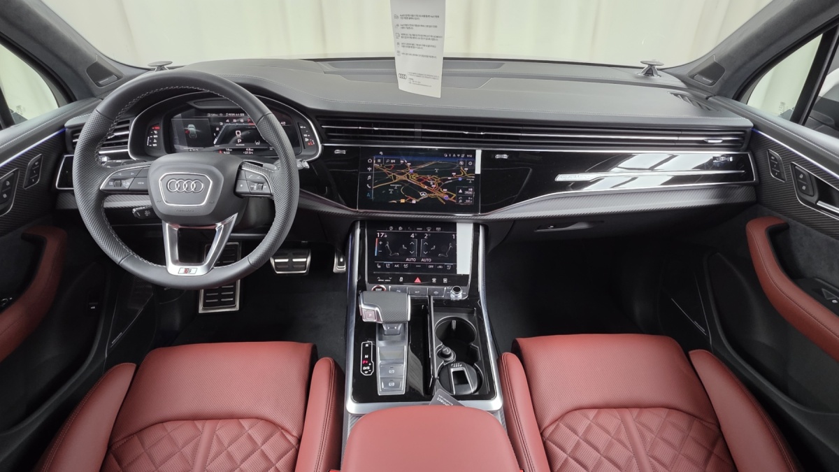 Audi SQ7, 2025 — фото 6 из 12