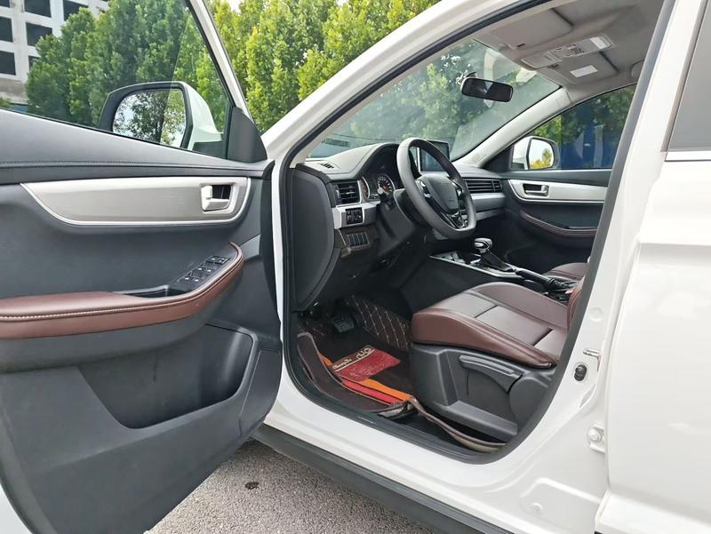 Dongfeng Forthing T5, 2022 — фото 8 из 10