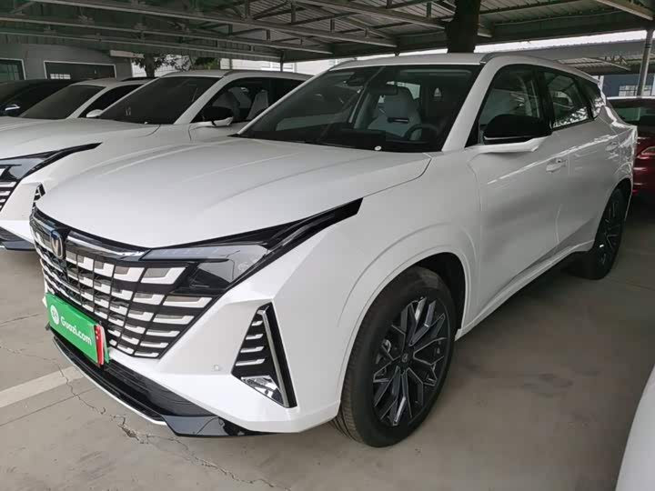 Changan UNI-Z Hybrid, 2026 — фото 2 из 9