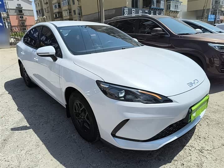 BYD Seal 05 DM-i Hybrid, 2025 — фото 4 из 9