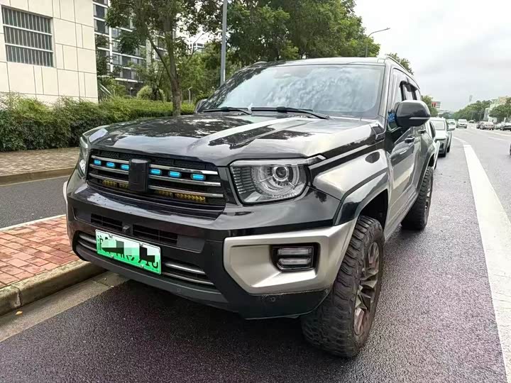 Tank 700 Hybrid, 2023 — купить в Перми под ключ