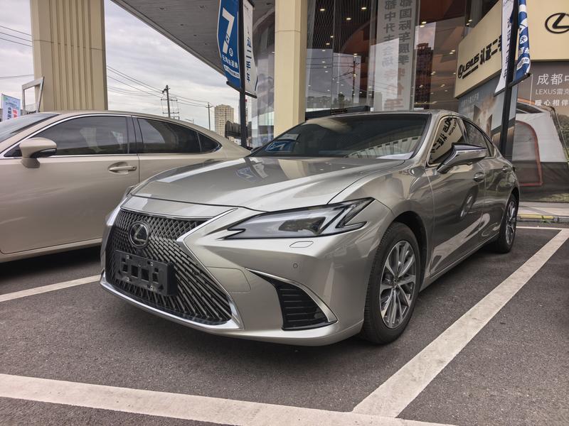 Lexus ES, 2025 — купить в Казани под ключ
