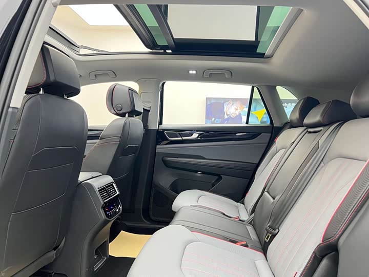 Volkswagen Teramont X, 2024 — фото 6 из 9