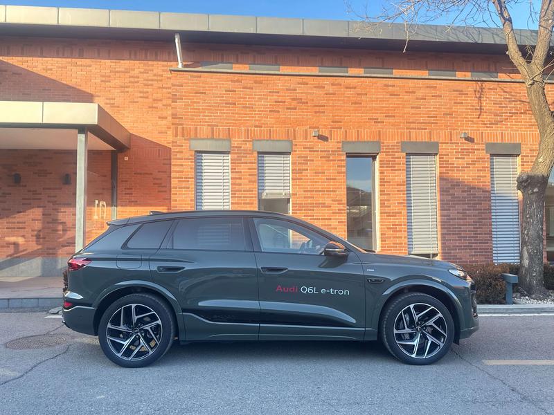 Audi Q6L e-tron, 2025 — фото 5 из 12