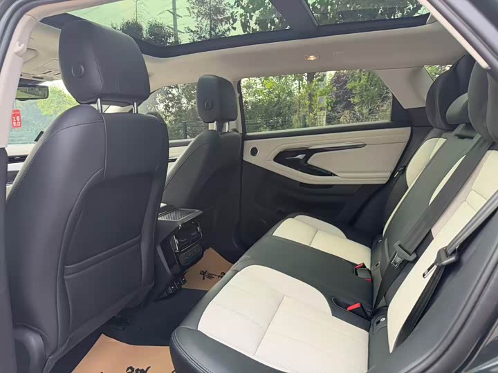 Land Rover Range Rover Evoque L, 2023 — фото 8 из 9