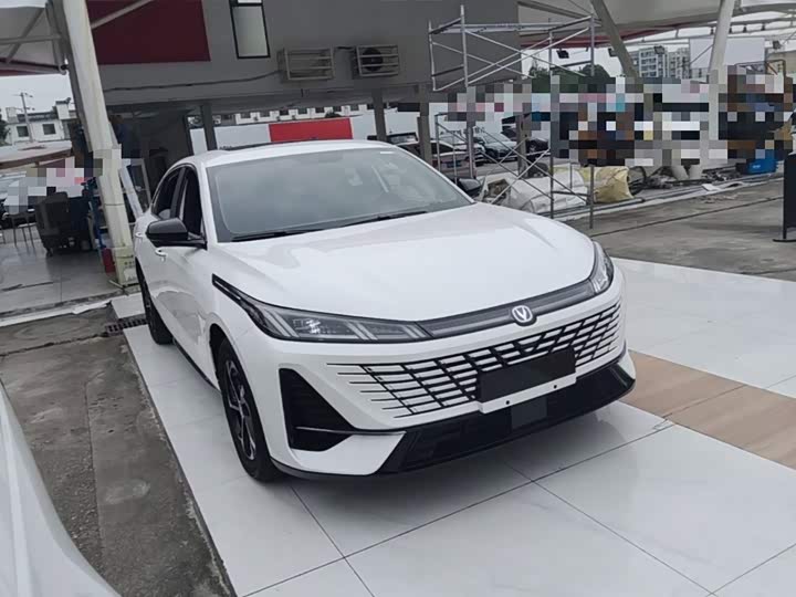 Changan Eado Plus, 2025 — фото 4 из 9