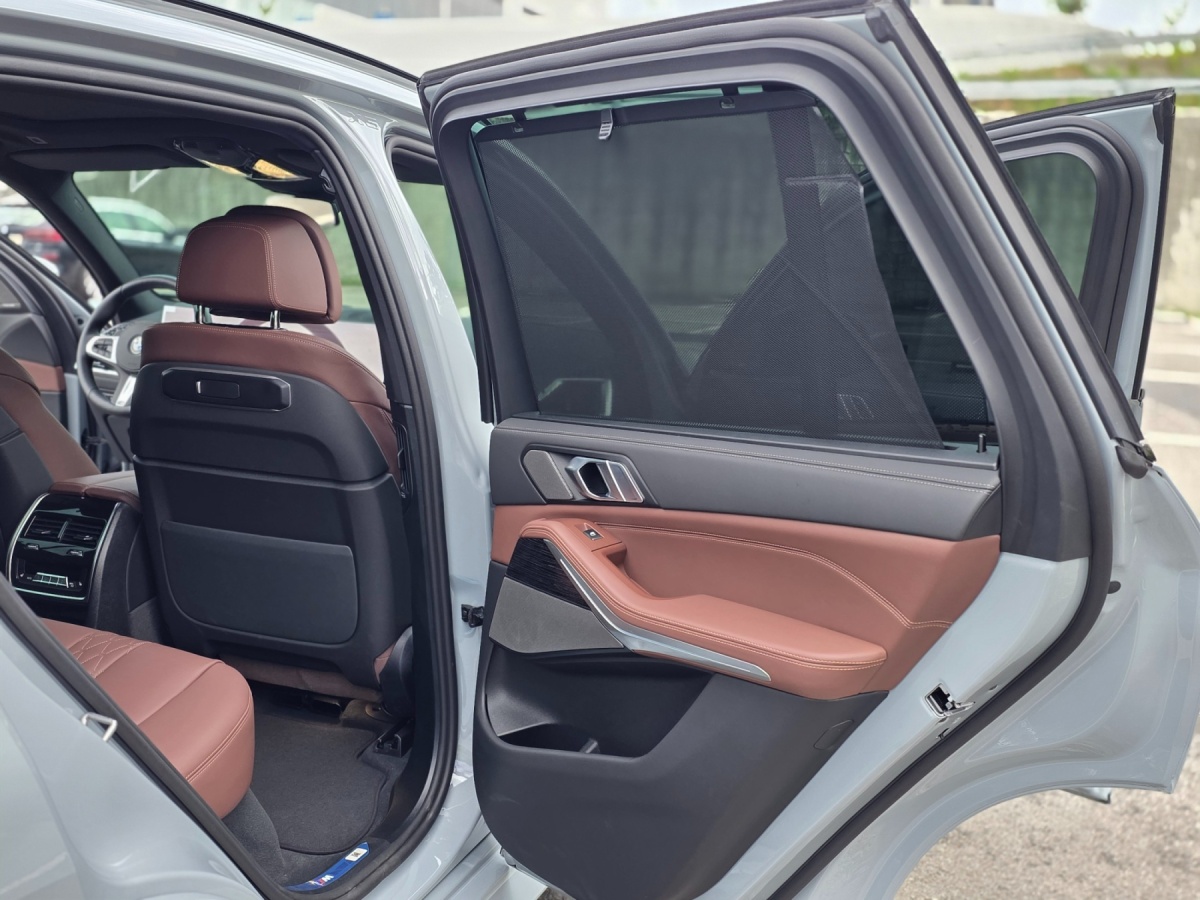 BMW X5, 2025 — фото 10 из 12