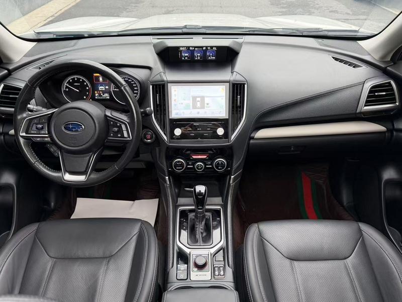 Subaru Forester, 2022 — фото 7 из 11