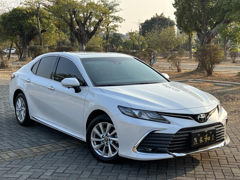 Toyota Camry, 2023 — фото 3 из 12