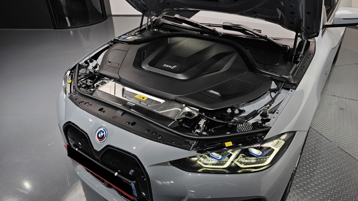 BMW i4, 2023 — фото 6 из 12