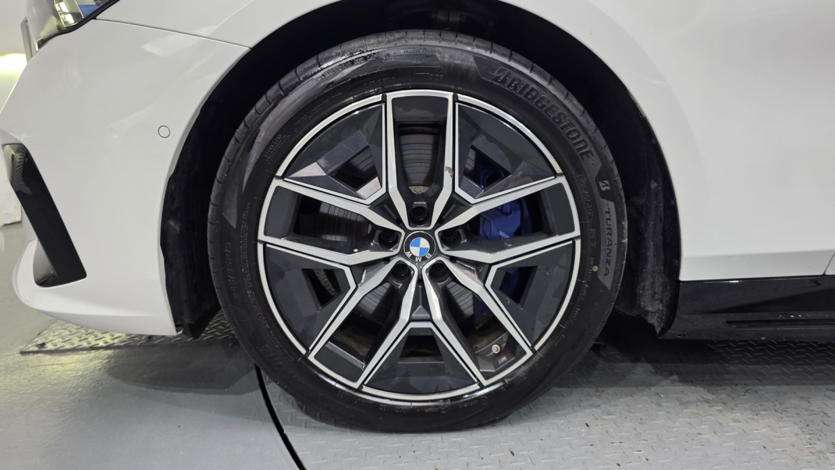 BMW i5, 2025 — фото 5 из 12