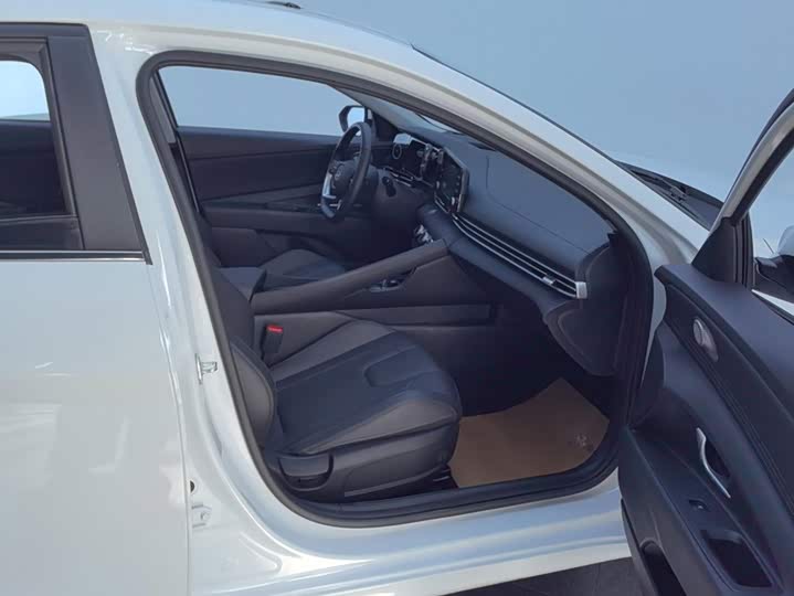 Hyundai Elantra N line, 2024 — фото 8 из 9