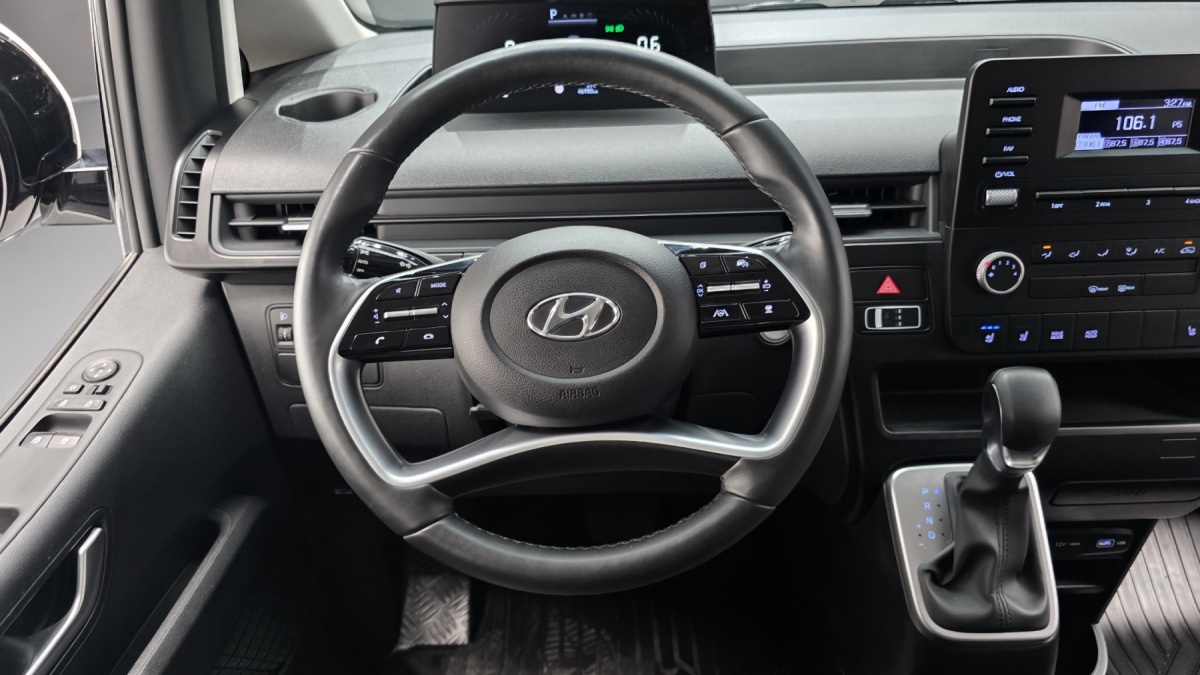 Hyundai Staria, 2023 — фото 12 из 12