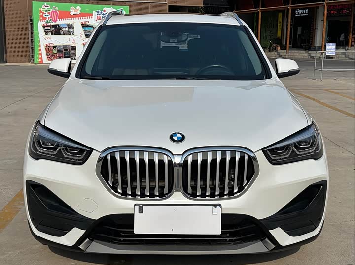 BMW X1, 2022 — фото 2 из 9