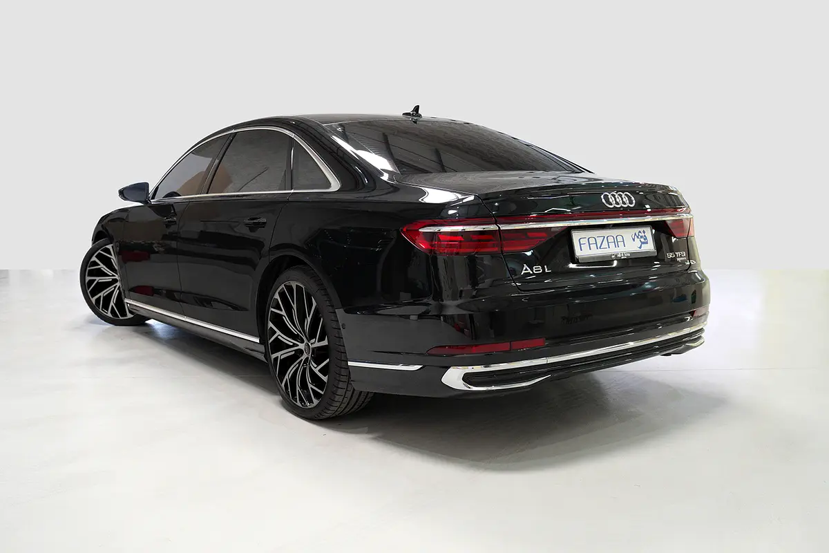 Audi A8, 2023 — фото 4 из 10