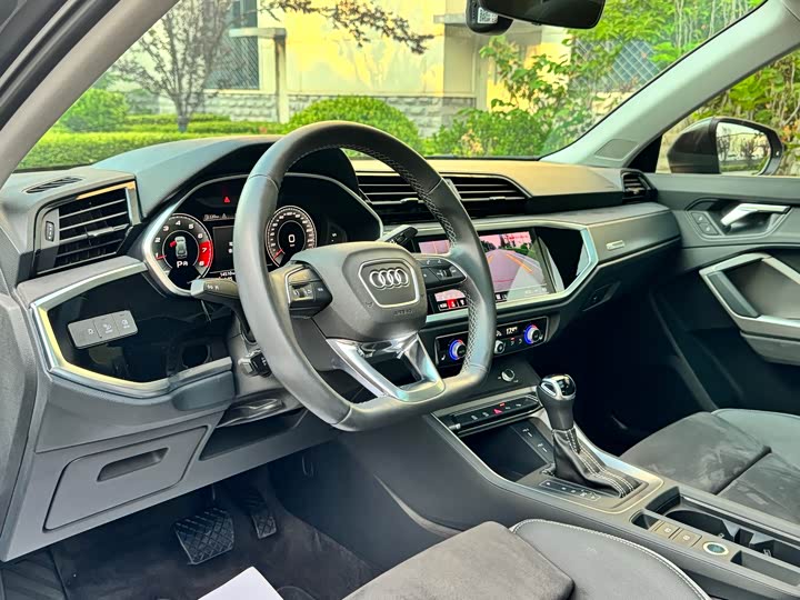 Audi Q3, 2022 — фото 9 из 9