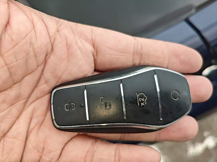 BYD Qin Plus, 2023 — фото 9 из 9