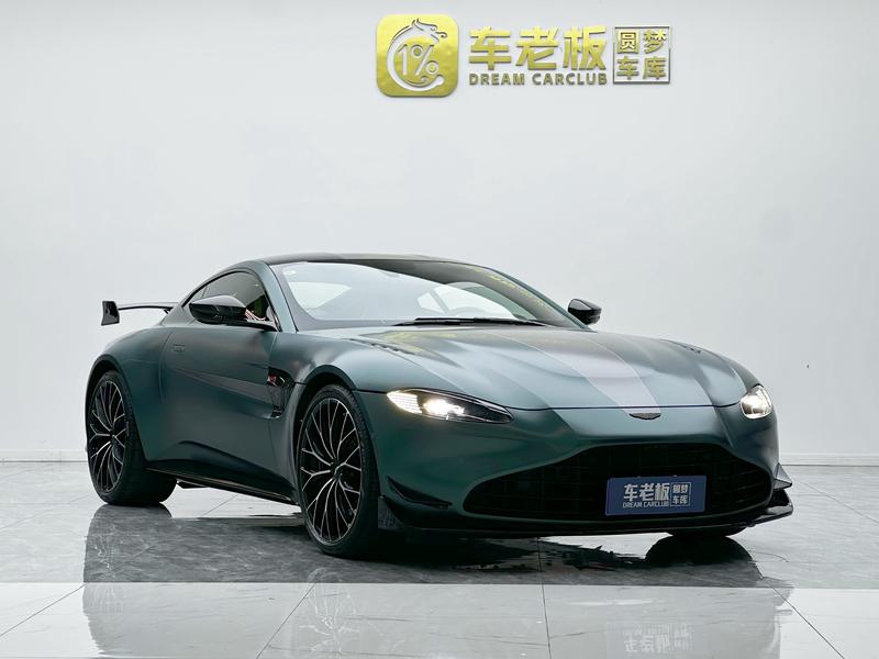 Aston Martin V8 Vantage, 2021 — фото 3 из 8