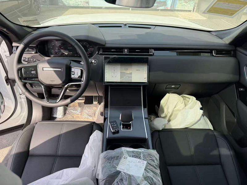 Land Rover Range Rover Velar, 2025 — фото 8 из 12