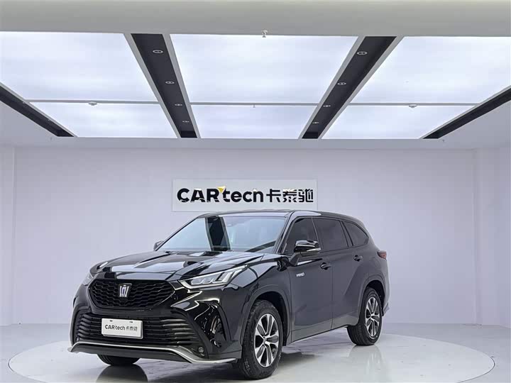 Toyota Crown Kluger, 2023 — купить в Чебоксарах под ключ