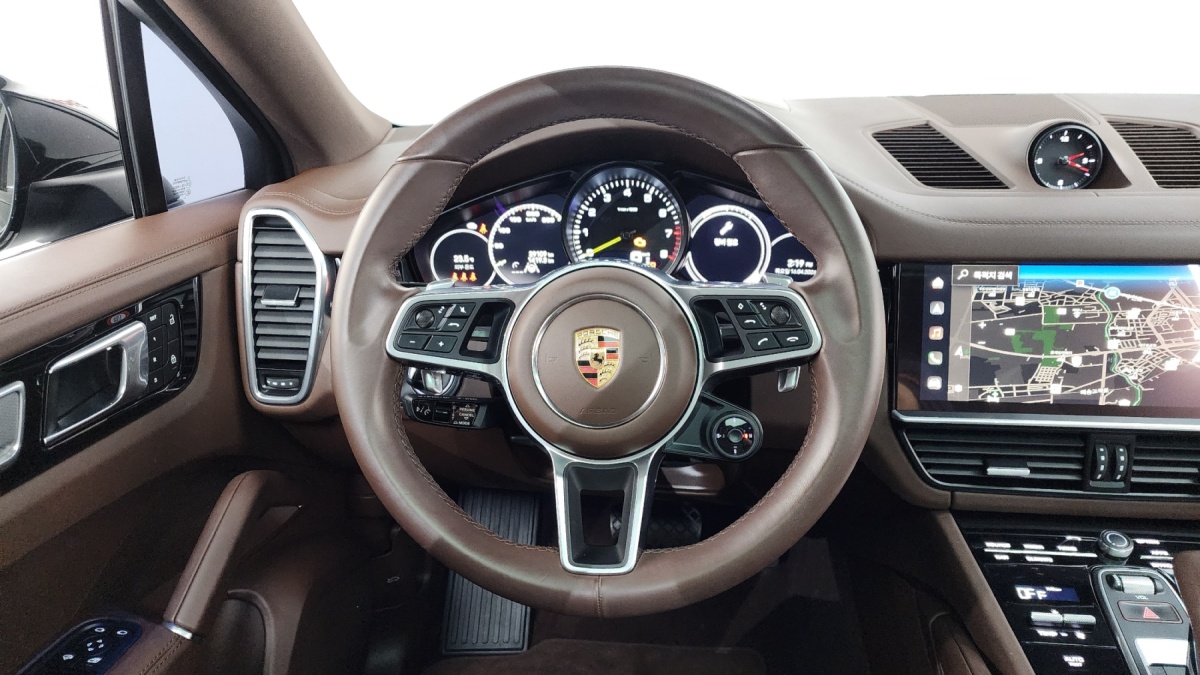Porsche Cayenne, 2022 — фото 11 из 12