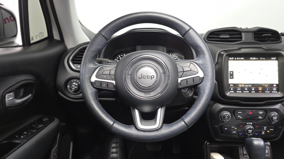 Jeep Renegade, 2023 — фото 12 из 12