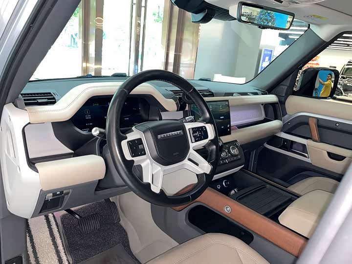Land Rover Defender, 2021 — фото 6 из 9
