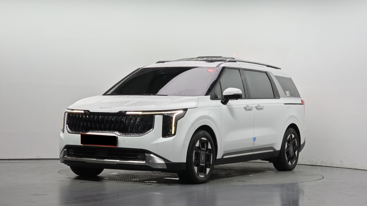 Kia Carnival, 2023 — купить в Москве под ключ