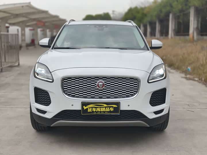 Jaguar E-Pace, 2022 — фото 2 из 9