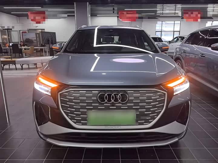 Audi Q4 e-tron, 2024 — фото 3 из 9