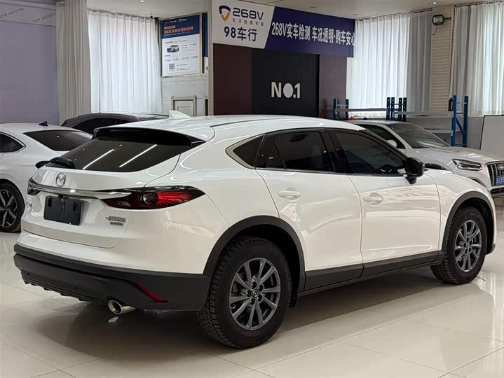 Mazda CX-4, 2023 — фото 4 из 9